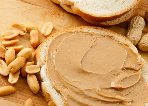 Bánh mì phết bơ lạc cung cấp đầy đủ dưỡng chất cần thiết như chất xơ, chất béo và chất đạm