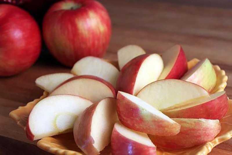 Các dinh dưỡng của một quả táo bao nhiêu calo?